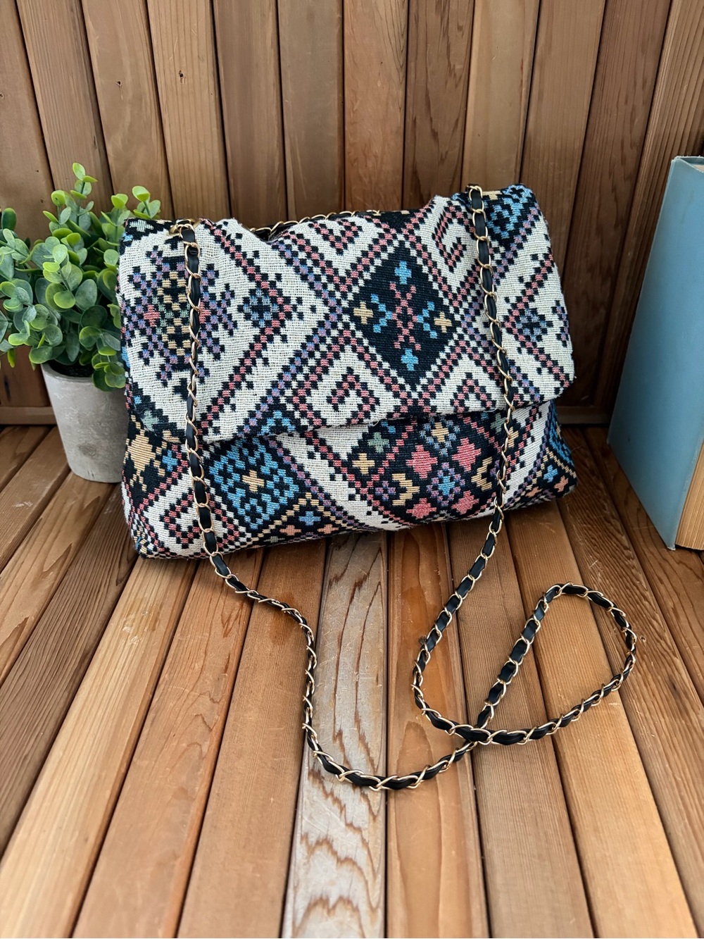 Boho Tapestry Crossbody and Convertible Shoulder Purse in Woven Geometric Print - Picture 2 of 10